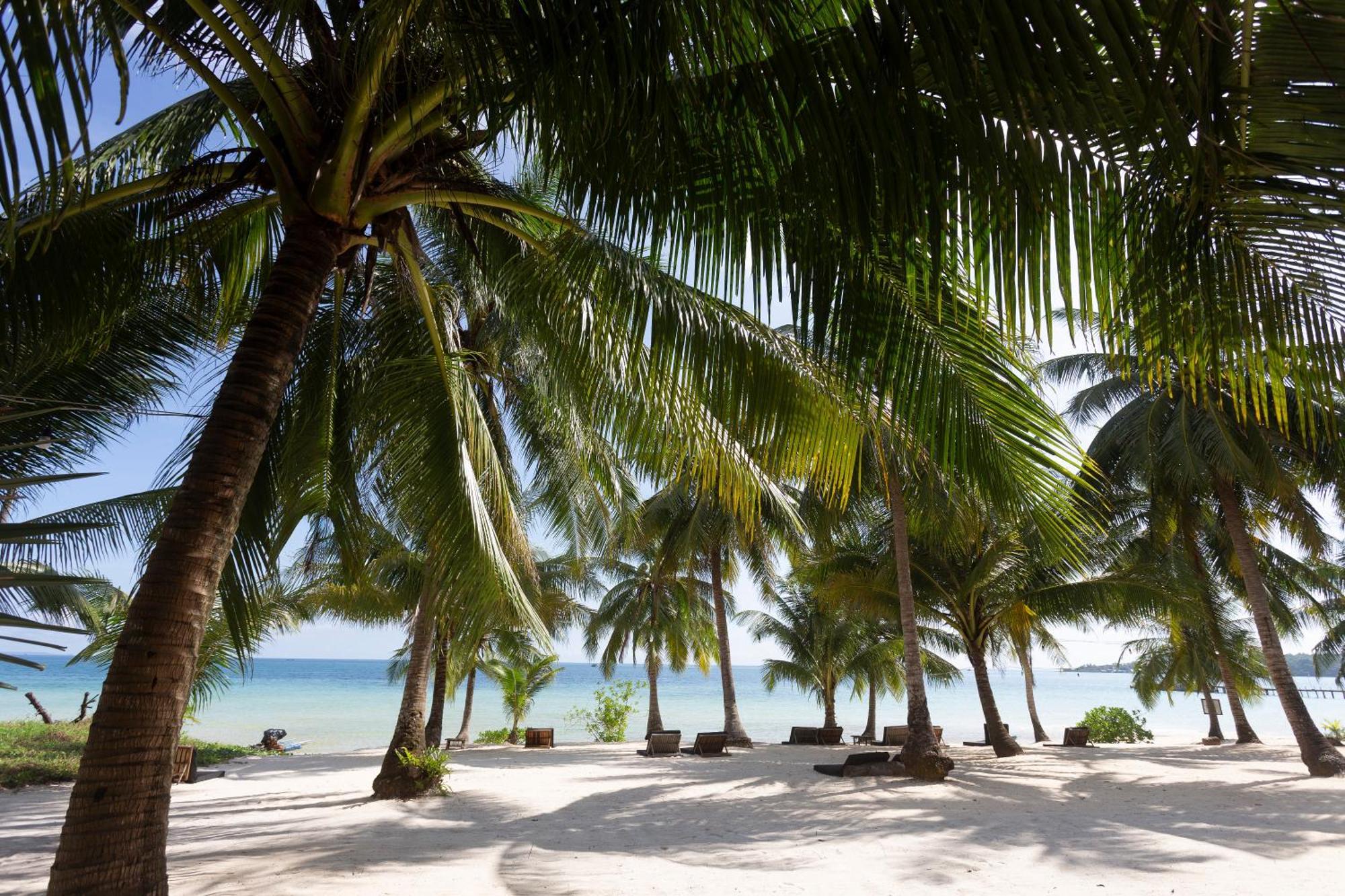 Tamu Koh Rong Hotel Pagoda Beach Exterior photo