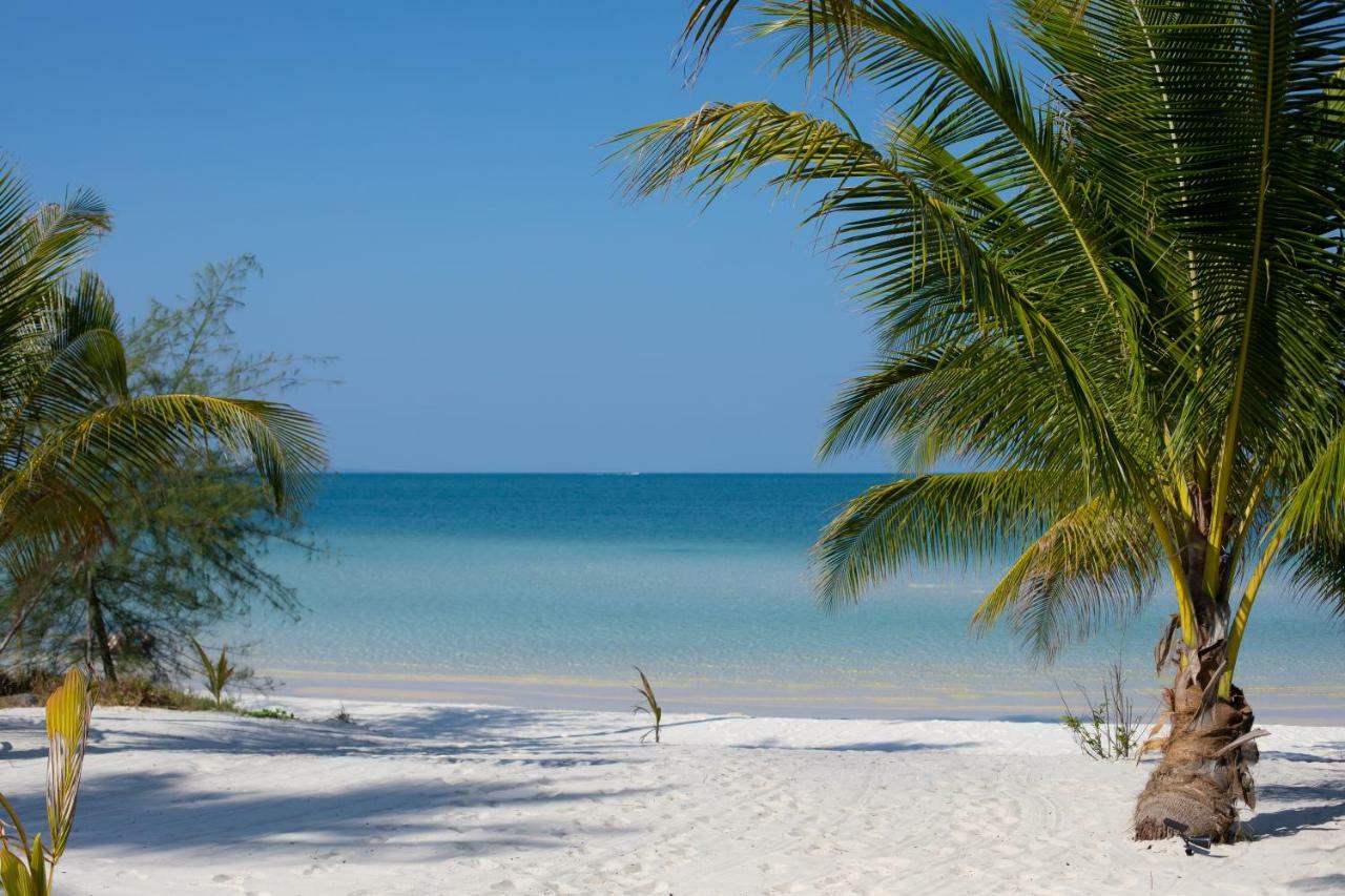 Tamu Koh Rong Hotel Pagoda Beach Exterior photo